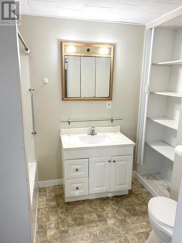 193 Teefy Street, Iroquois Falls, ON - Indoor Photo Showing Bathroom