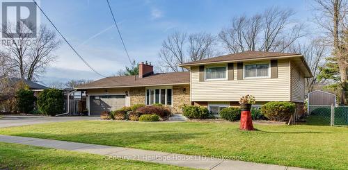 7835 Rysdale Street, Niagara Falls (213 - Ascot), ON - Outdoor With Facade