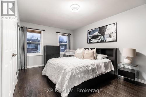 41 - 2825 Gananoque Drive, Mississauga, ON - Indoor Photo Showing Bedroom