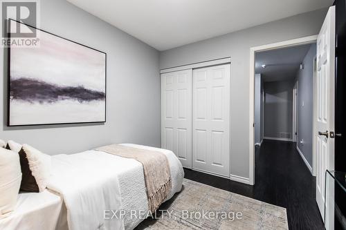 41 - 2825 Gananoque Drive, Mississauga, ON - Indoor Photo Showing Bedroom