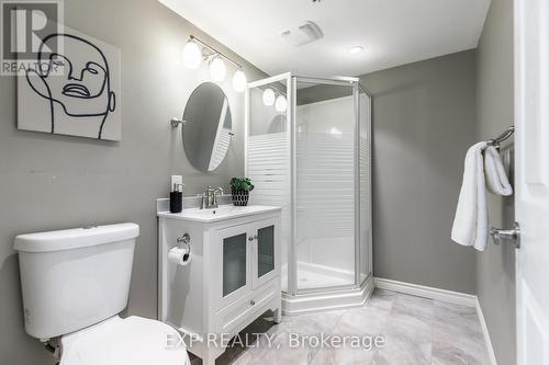 41 - 2825 Gananoque Drive, Mississauga, ON - Indoor Photo Showing Bathroom