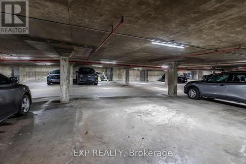 41 - 2825 Gananoque Drive, Mississauga, ON - Indoor Photo Showing Garage