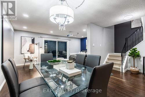 41 - 2825 Gananoque Drive, Mississauga, ON - Indoor Photo Showing Dining Room