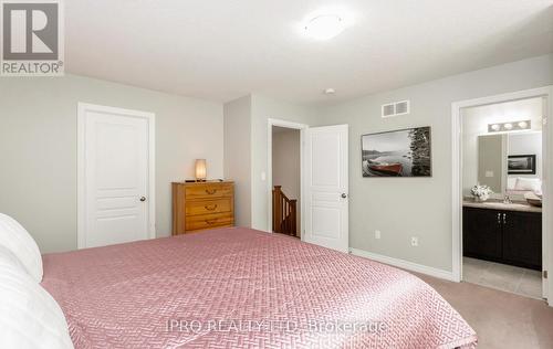 26 Jeffrey Drive, Guelph, ON - Indoor Photo Showing Bedroom