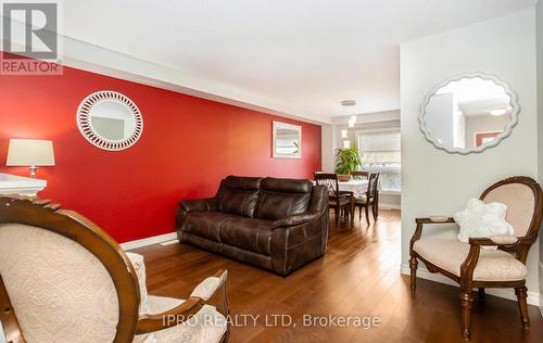 26 Jeffrey Drive, Guelph, ON - Indoor Photo Showing Living Room