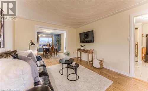 6 Fran Ellen Crescent, Kitchener, ON - Indoor Photo Showing Living Room