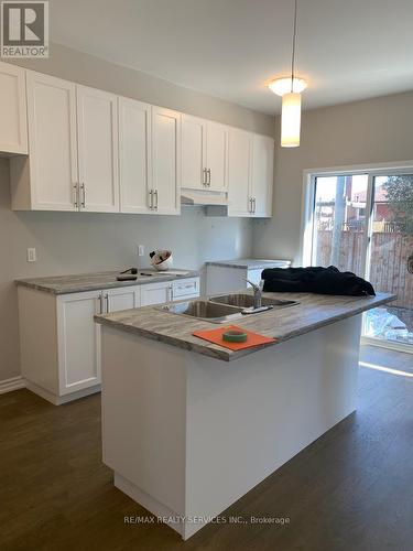 224 Morton Street E, Thorold, ON - Indoor Photo Showing Kitchen With Double Sink