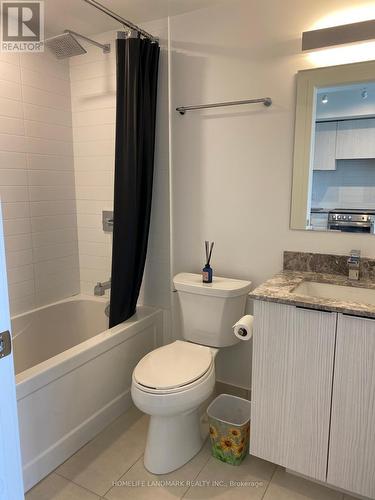 2406 - 501 Yonge Street, Toronto, ON - Indoor Photo Showing Bathroom