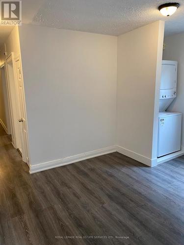 B - 136 Avenue Road, Toronto, ON - Indoor Photo Showing Laundry Room