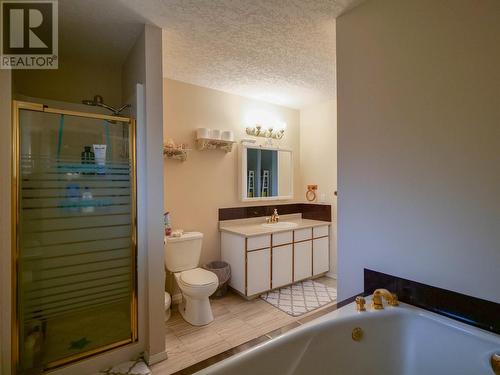 2927 Belcarra Road, Quesnel, BC - Indoor Photo Showing Bathroom