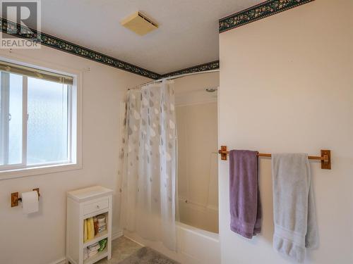 2927 Belcarra Road, Quesnel, BC - Indoor Photo Showing Bathroom