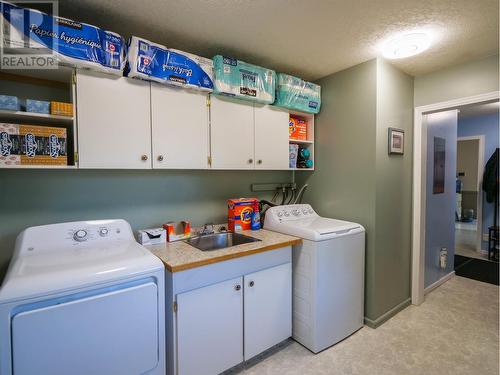 2927 Belcarra Road, Quesnel, BC - Indoor Photo Showing Laundry Room