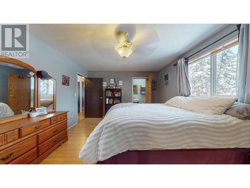 5075 Booth Creek Road, Cranbrook, BC - Indoor Photo Showing Bedroom