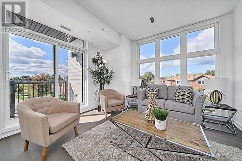 7 - 188 Angus Drive, Ajax (Central), ON - Indoor Photo Showing Living Room