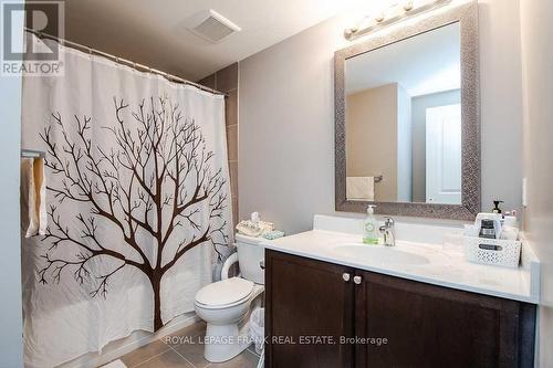 805A Dundas Street W, Whitby (Downtown Whitby), ON - Indoor Photo Showing Bathroom