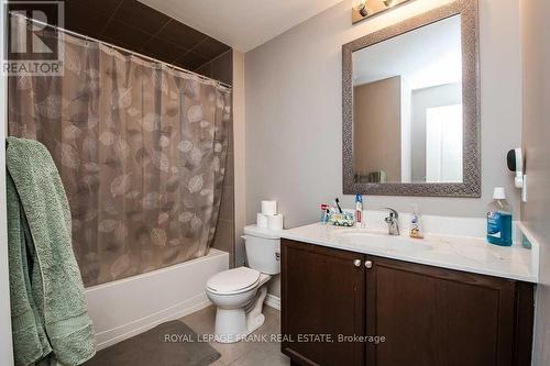 805A Dundas Street W, Whitby (Downtown Whitby), ON - Indoor Photo Showing Bathroom