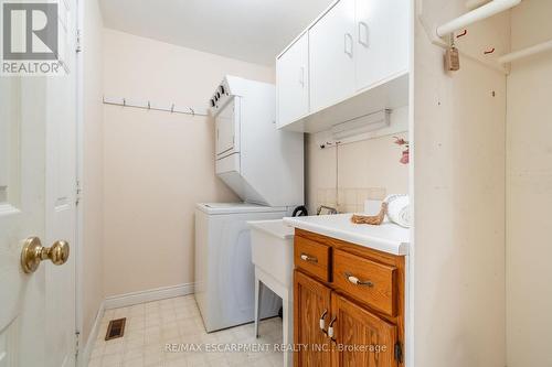 35 - 10 Wentworth Drive, Grimsby, ON - Indoor Photo Showing Laundry Room