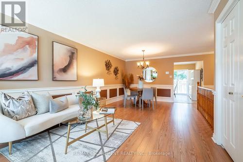 35 - 10 Wentworth Drive, Grimsby, ON - Indoor Photo Showing Living Room With Fireplace