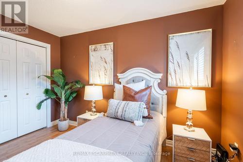 35 - 10 Wentworth Drive, Grimsby, ON - Indoor Photo Showing Bedroom