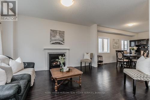 4021 Cachet Court, Lincoln, ON - Indoor Photo Showing Living Room With Fireplace