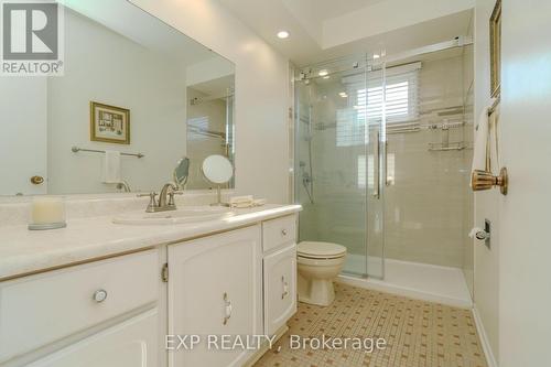 6342 Viseneau Drive, Ottawa, ON - Indoor Photo Showing Bathroom