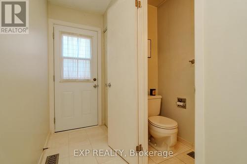 6342 Viseneau Drive, Ottawa, ON - Indoor Photo Showing Bathroom