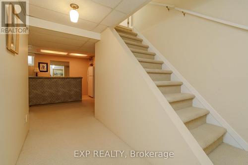 6342 Viseneau Drive, Ottawa, ON - Indoor Photo Showing Other Room