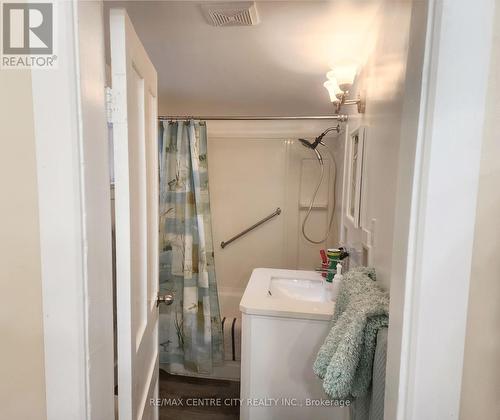 303 Ridout Street N, West Elgin (Rodney), ON - Indoor Photo Showing Laundry Room