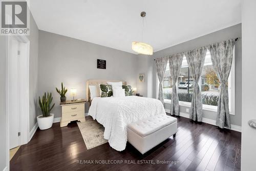 31 - 18 Upper Highland, New Tecumseth, ON - Indoor Photo Showing Bedroom