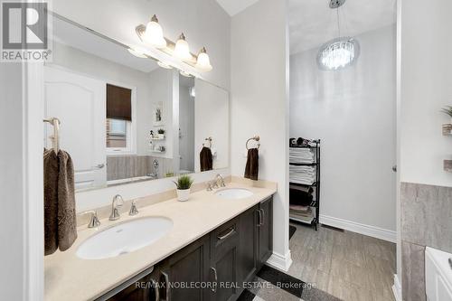 31 - 18 Upper Highland, New Tecumseth, ON - Indoor Photo Showing Bathroom