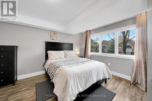 31 - 18 Upper Highland, New Tecumseth, ON - Indoor Photo Showing Bedroom