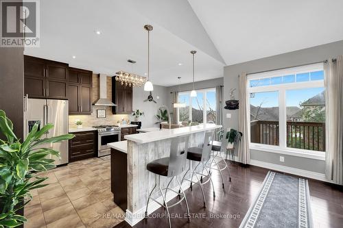 31 - 18 Upper Highland, New Tecumseth, ON - Indoor Photo Showing Kitchen With Upgraded Kitchen