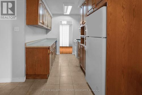 62 Skegby Road, Brampton, ON - Indoor Photo Showing Kitchen