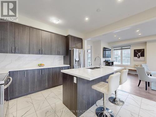 2 Ever Sweet Way, Thorold, ON - Indoor Photo Showing Kitchen With Upgraded Kitchen