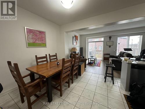 131 Knott End Crescent, Newmarket, ON - Indoor Photo Showing Dining Room