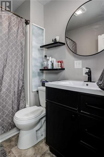 717 Lawson Street, Sudbury, ON - Indoor Photo Showing Bathroom