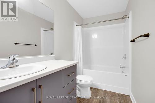 34 Staples Boulevard W, Lanark, ON - Indoor Photo Showing Bathroom