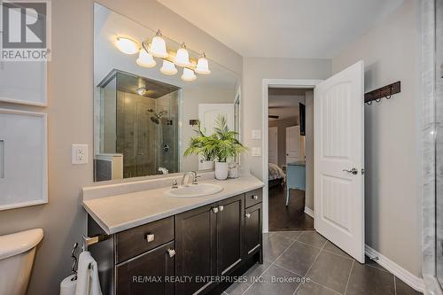 122 Hanson Crescent, Milton, ON - Indoor Photo Showing Bathroom