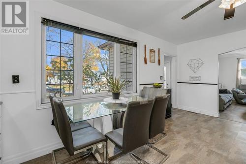 3017 Woodlawn Avenue, Windsor, ON - Indoor Photo Showing Dining Room