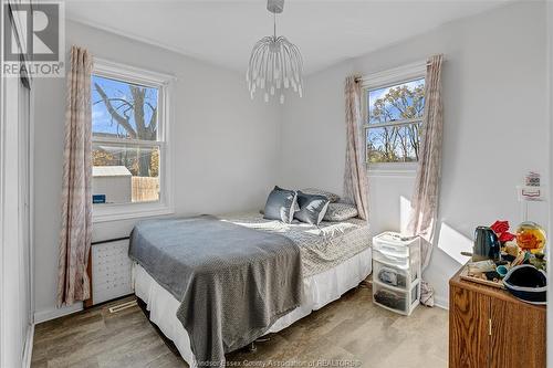 3017 Woodlawn Avenue, Windsor, ON - Indoor Photo Showing Bedroom