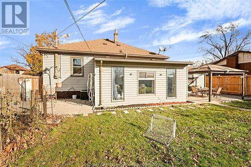 3017 Woodlawn Avenue, Windsor, ON - Outdoor