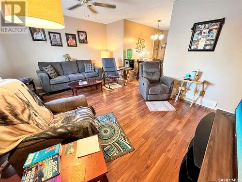 3877 Diefenbaker Drive, Saskatoon, SK - Indoor Photo Showing Living Room