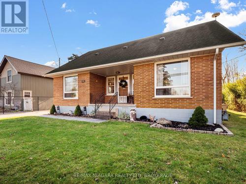 3793 West Main Street, Fort Erie (328 - Stevensville), ON - Outdoor With Deck Patio Veranda