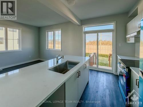 192 Robert Perry Street, North Grenville, ON - Indoor Photo Showing Kitchen