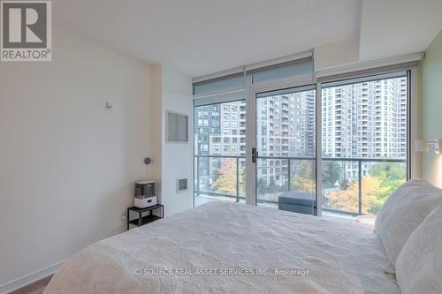 509 - 5500 Yonge Street, Toronto, ON - Indoor Photo Showing Bedroom