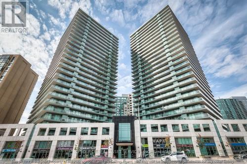 509 - 5500 Yonge Street, Toronto, ON - Outdoor With Balcony With Facade