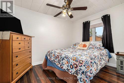 463 Annable Street, North Dundas, ON - Indoor Photo Showing Bedroom