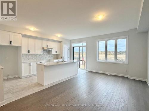 158 Invention Boulevard, Ottawa, ON - Indoor Photo Showing Kitchen