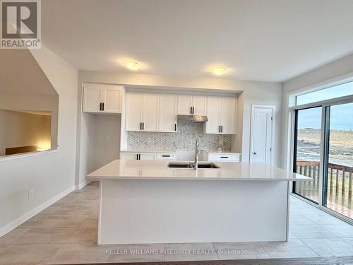 158 Invention Boulevard, Ottawa, ON - Indoor Photo Showing Kitchen