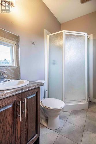 60 Seascape Drive, Paradise, NL - Indoor Photo Showing Bathroom